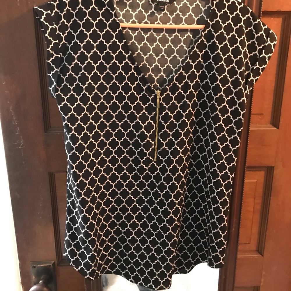 Express cap sleeve blouse, EUC